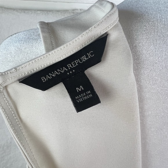 BANANA REPUBLIC Cream Romper‎ Dress Cut Out Back Coastal Beach Flowy Size MEDIUM - Picture 5 of 8